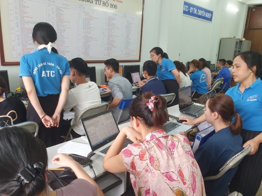 Hoc tin hoc van phong o Thanh Hoa Khi làm việc với file Word có nhiều hình ảnh, việc xóa từng ảnh thủ công không chỉ mất thời gian mà còn 