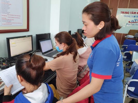 Học kế toán cấp tốc tại Thanh Hóa "BIẾT ƠN THẦY CÔ ATC" Là cụm từ đa số các em gửi đến Trung tâm trong 10 năm qua...