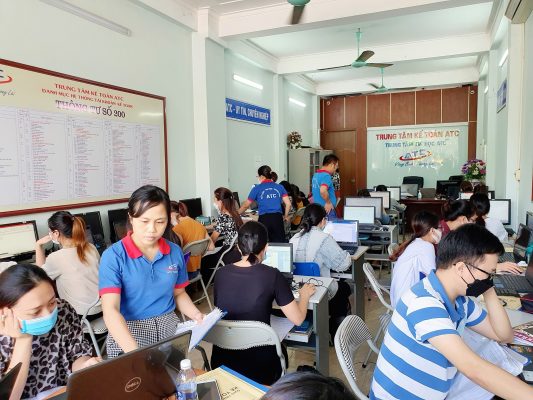 Khóa học tin học cấp tốc ở Thanh Hóa ATC được đánh giá là trung tâm tin học văn phòng tại Thanh Hóa có số lượng học viên đông đảo.