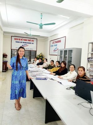 Hoc ke toan cap toc o thanh hoa SẾP ATC SÁNG NAY VỚI CA LÝ THUYẾT NGỌT NGÀO HIỆU QUẢ ...Trước Khi THỰC CHIẾN trên máy, các bạn được trực tiếp