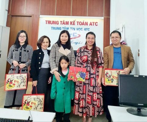 Trung tam ke toan tai thanh hoa THẦY CÔ ATC DÀNH CẢ THANH XUÂN ĐỂ NHẬN QUÀ TẾT CỦA HỌC VIÊNPhải trao đi GIÁ TRỊ và CHẤT LƯỢNG